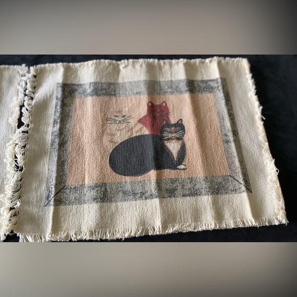 Adorable Set of 2 Cat Placemats Featuring 3 Cats Each - Picture 3 of 5